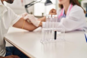 ¿Qué exámenes de laboratorio deberías hacerte una vez al año?